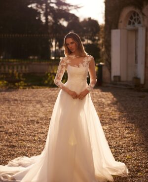 Νυφικό φόρεμα | Aveline dress & tulle robe